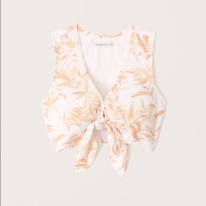 Abercrombie & Fitch • Cropped Tie-Front Linen-Blend Top in White Floral